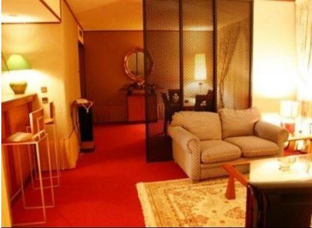 Hotel Sawa Douala Phòng bức ảnh